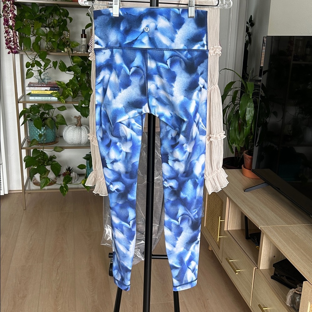 Bundle Sale Item: 4 items for $25 Lululemon Wunder Under Low Rise Leggings. - Picture 2 of 4